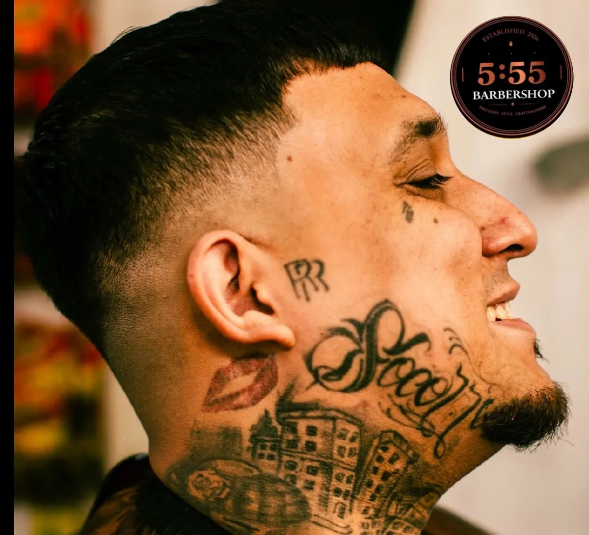 Fade con línea marcada en 5.55 Barbershop